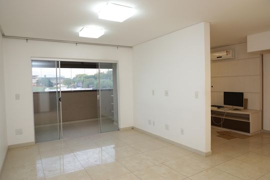 Apartamento à venda com 3 quartos, 129m² em Jardim Goiás, Goiânia
