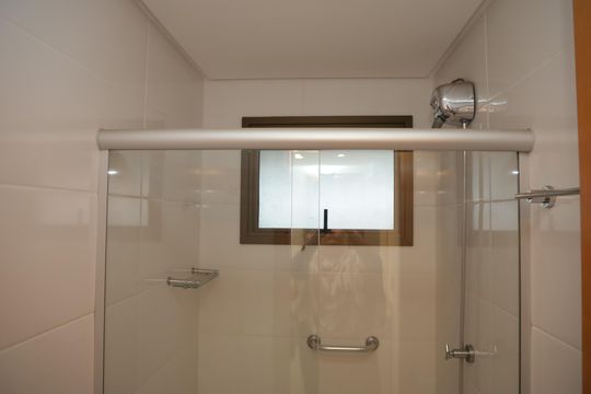Apartamento à venda com 3 quartos, 129m² em Jardim Goiás, Goiânia
