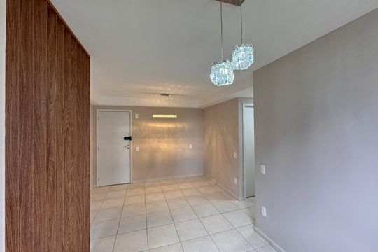 Sala de apartamento para alugar com 2 quartos, 60m² em Camorim, Barra Olimpica , Rio de Janeiro