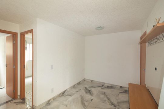 Sala de apartamento para alugar com 2 quartos, 43m² em Paciência, Rio de Janeiro
