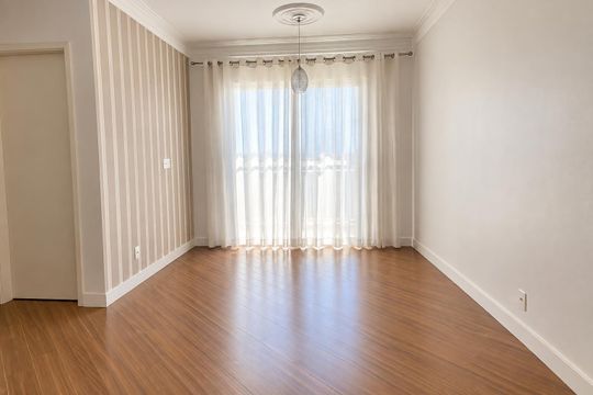 Apartamento à venda com 2 quartos, 48m² em Portal dos Gramados, Guarulhos