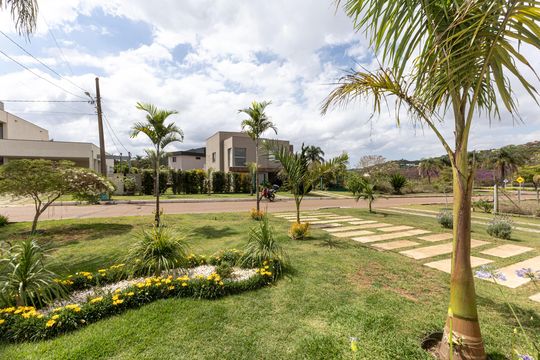 Vista da Suíte 1 de casa de condomínio à venda com 6 quartos, 800m² em Ville Des Lacs, Nova Lima