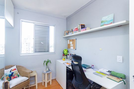 Quarto de apartamento à venda com 3 quartos, 62m² em Vila Pereira Barreto, São Paulo