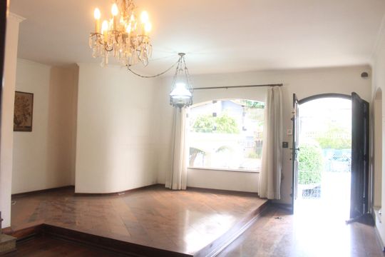Casa à venda com 3 quartos, 354m² em Olímpico, São Caetano do Sul
