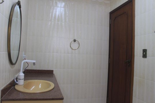 Banheiro 2 de casa à venda com 3 quartos, 354m² em Olímpico, São Caetano do Sul