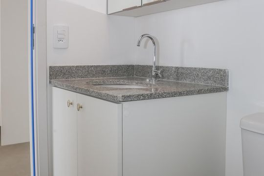 Banheiro de apartamento para alugar com 2 quartos, 41m² em Perdizes, São Paulo