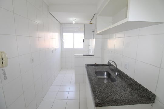 Cozinha de apartamento para alugar com 2 quartos, 57m² em Conjunto Residencial Flamboyant, São José dos Campos