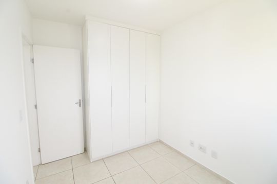 Quarto de apartamento para alugar com 2 quartos, 57m² em Conjunto Residencial Flamboyant, São José dos Campos