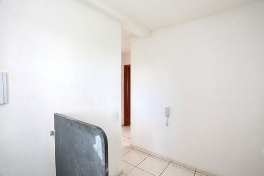 Cozinha de apartamento para alugar com 2 quartos, 42m² em Chácaras Califórnia, Contagem