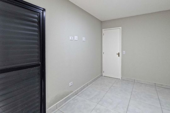 Apartamento para alugar com 2 quartos, 42m² em Vila Cruz das Almas, São Paulo