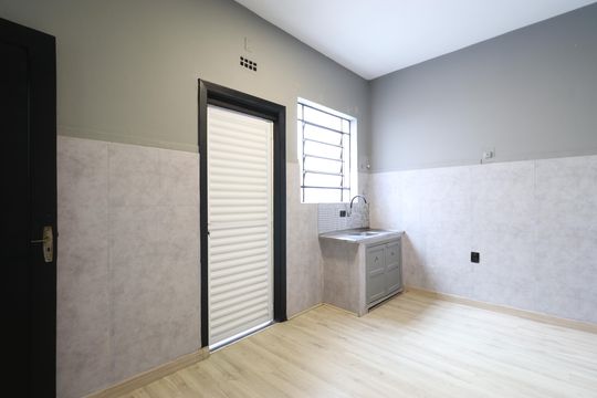 Cozinha  de apartamento à venda com 2 quartos, 65m² em Lapa, São Paulo