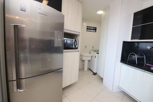Cozinha de apartamento para alugar com 2 quartos, 86m² em Caminho das Árvores, Salvador