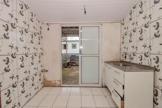 Cozinha de apartamento para alugar com 3 quartos, 65m² em Passo das Pedras, Porto Alegre