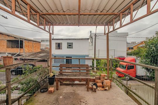 Varanda de apartamento para alugar com 3 quartos, 65m² em Passo das Pedras, Porto Alegre