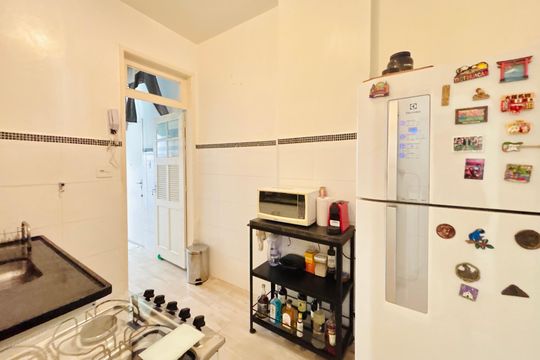 Cozinha de apartamento para alugar com 2 quartos, 70m² em Botafogo, Rio de Janeiro