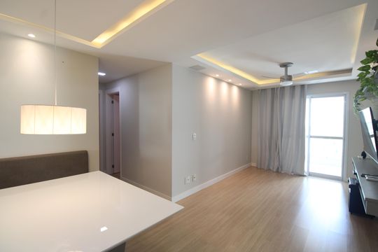 Sala de apartamento para alugar com 2 quartos, 74m² em Pechincha, Rio de Janeiro