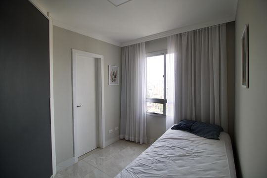Suíte 1 de apartamento para alugar com 2 quartos, 100m² em Bigorrilho, Curitiba