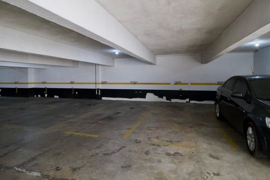 Garagem de apartamento para alugar com 2 quartos, 100m² em Bigorrilho, Curitiba