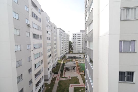 Garagem vista de apartamento para alugar com 2 quartos, 44m² em Vila Socorro, São Paulo