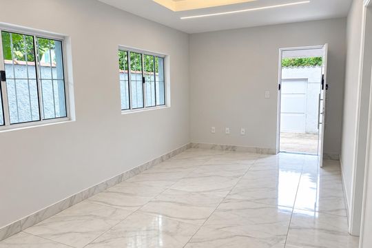 Casa à venda com 3 quartos, 150m² em Jardim Sulacap, Rio de Janeiro