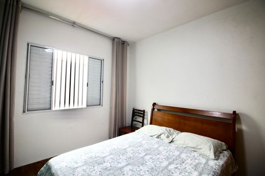 Quarto 2 de casa à venda com 3 quartos, 140m² em Artur Alvim, São Paulo