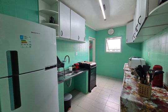 Cozinha de apartamento para alugar com 2 quartos, 92m² em Aviação, Praia Grande