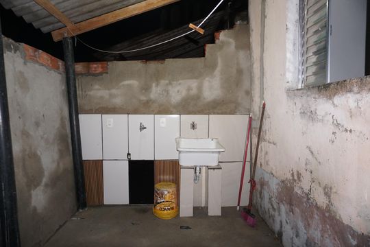 Lavanderia de casa para alugar com 1 quarto, 50m² em Jardim Sao Vicente, Embu das Artes