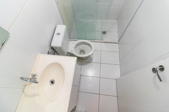 Banheiro de apartamento para alugar com 3 quartos, 75m² em Jardim Prudência, São Paulo