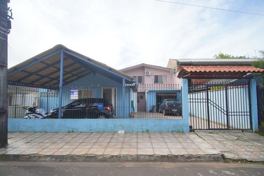 Fachada de casa para alugar com 2 quartos, 98m² em Duque de Caxias, São Leopoldo