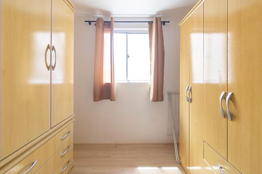 Quarto 2 de apartamento para alugar com 2 quartos, 49m² em Campo Novo, Porto Alegre