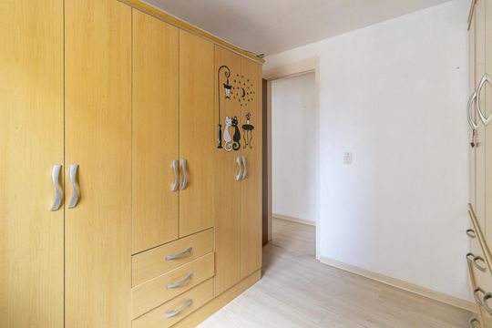 Quarto 2 de apartamento para alugar com 2 quartos, 49m² em Campo Novo, Porto Alegre