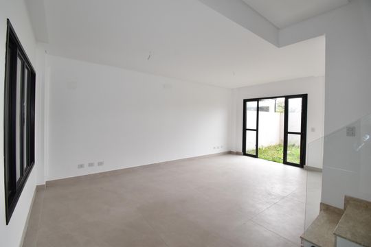 Casa à venda com 3 quartos, 136m² em Cajuru, Curitiba