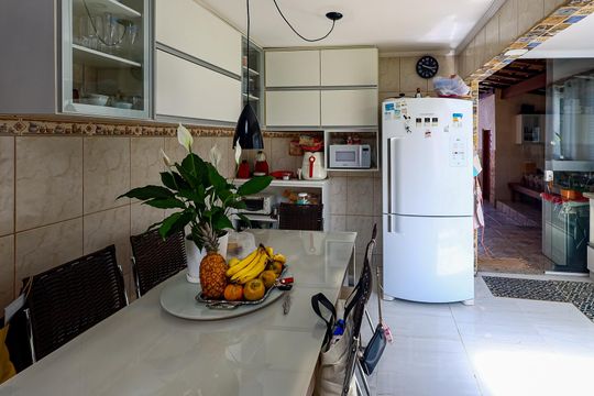 Cozinha de casa de condomínio à venda com 4 quartos, 1500m² em Terras de Itaici, Indaiatuba