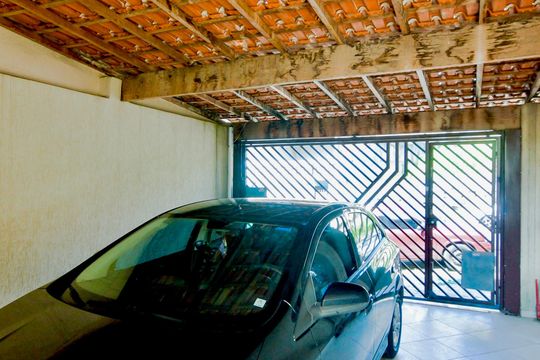 Garagem de casa para alugar com 2 quartos, 74m² em Parque Continental, Guarulhos