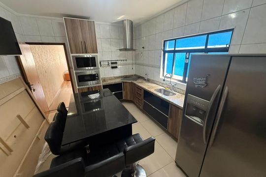 Cozinha de casa à venda com 3 quartos, 250m² em Vila Diva, São Paulo