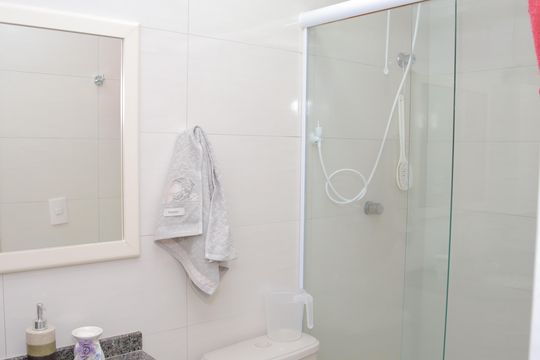 Banheiro  de apartamento à venda com 2 quartos, 56m² em Jardim Aricanduva, São Paulo