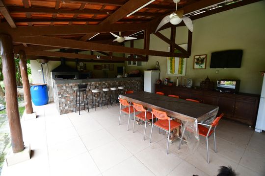 Varanda gourmet de casa de condomínio à venda com 4 quartos, 68000m² em Joaquim Egídio, Campinas