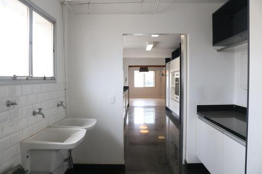 Área de Serviço de apartamento para alugar com 5 quartos, 320m² em Perdizes, São Paulo