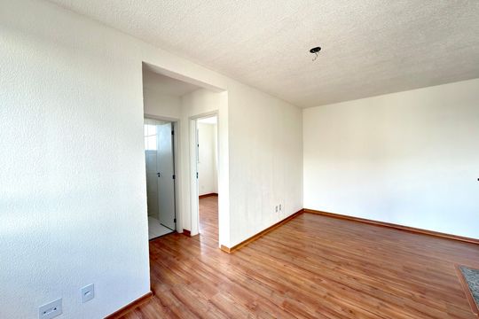 Sala de apartamento para alugar com 2 quartos, 45m² em Bairro da Glória, Contagem