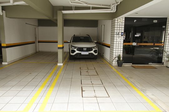 Garagem de apartamento para alugar com 3 quartos, 90m² em Buritis, Belo Horizonte