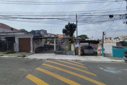 Fachada de casa à venda com 4 quartos, 180m² em Jardim São Luís, São Paulo