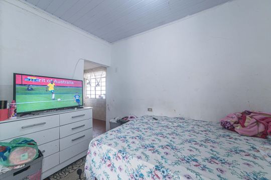 Quarto de casa à venda com 4 quartos, 180m² em Jardim São Luís, São Paulo