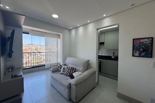 Sala de apartamento à venda com 2 quartos, 49m² em Vila Yolanda, Osasco