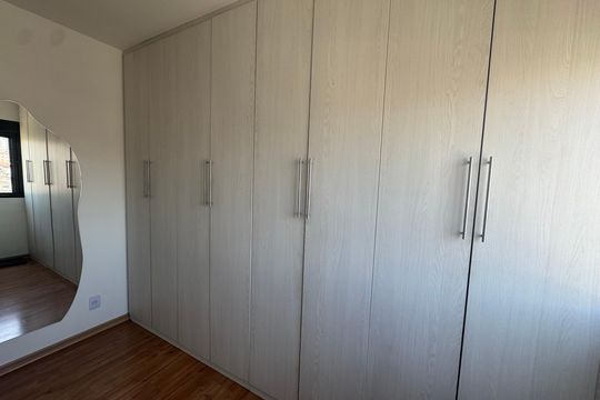 Quarto 2 de apartamento à venda com 2 quartos, 49m² em Vila Yolanda, Osasco