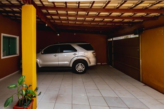 Garagem de casa para alugar com 4 quartos, 96m² em Botafogo (justinópolis), Ribeirão das Neves