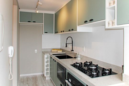 Cozinha de apartamento à venda com 2 quartos, 85m² em Vila Santa Claudina, Vinhedo