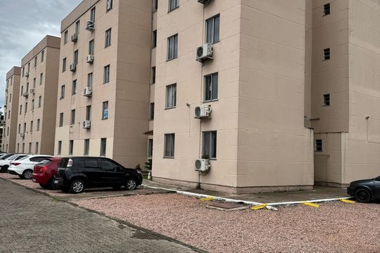 Área externa de apartamento à venda com 2 quartos, 38m² em Jardim Dona Leopoldina, Porto Alegre