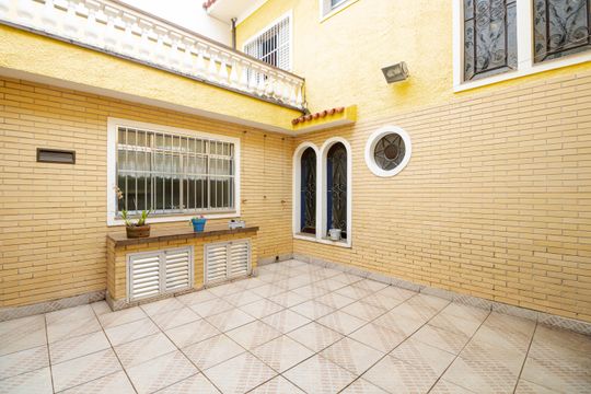 Quintal de casa para alugar com 4 quartos, 340m² em Indianópolis, São Paulo