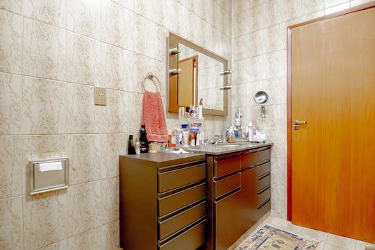 Banheiro da suíte de casa para alugar com 4 quartos, 340m² em Indianópolis, São Paulo