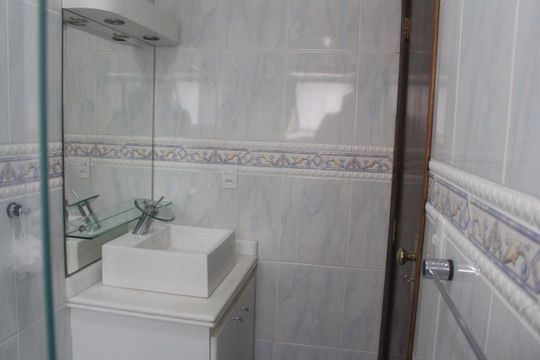 Banheiro da Suíte 2 de apartamento à venda com 2 quartos, 117m² em Santo Antônio, São Caetano do Sul